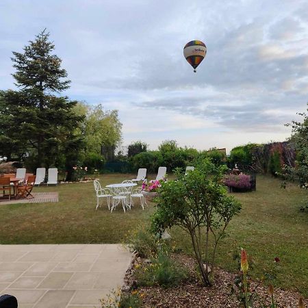 La Maison Genevier - Chambre Doreline Montreuil-en-Touraine Экстерьер фото